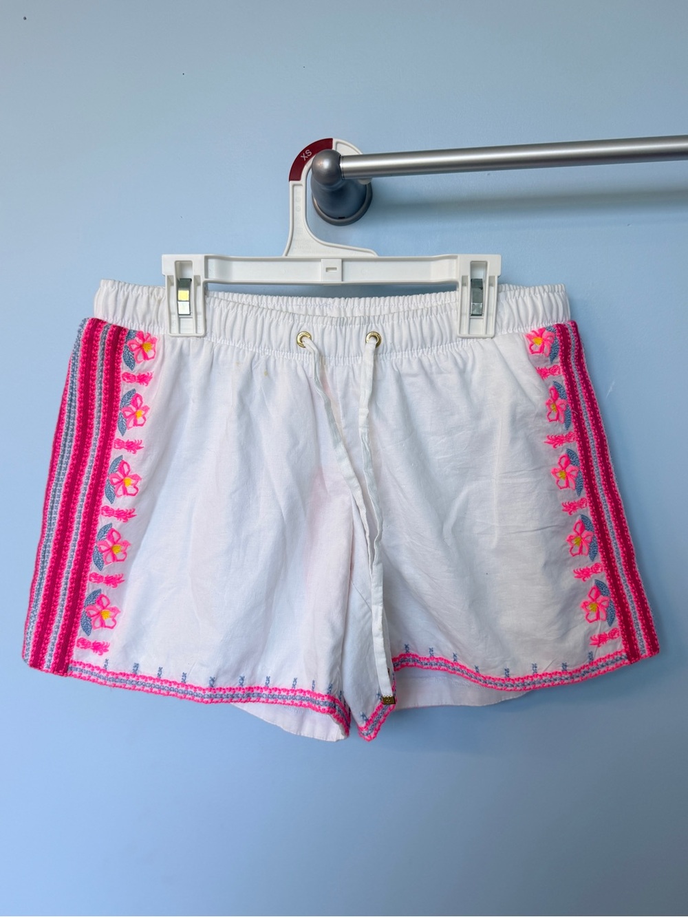 NWT Lilly Pulitzer Katia Embroidered Shorts Resort White Pink Size S